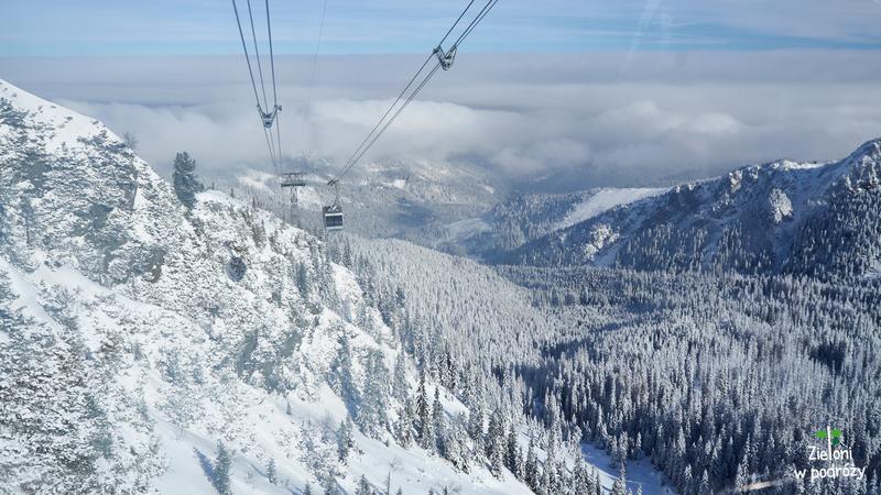 Magia zimowych chwil: wiersze o styczniu, które zachwycają