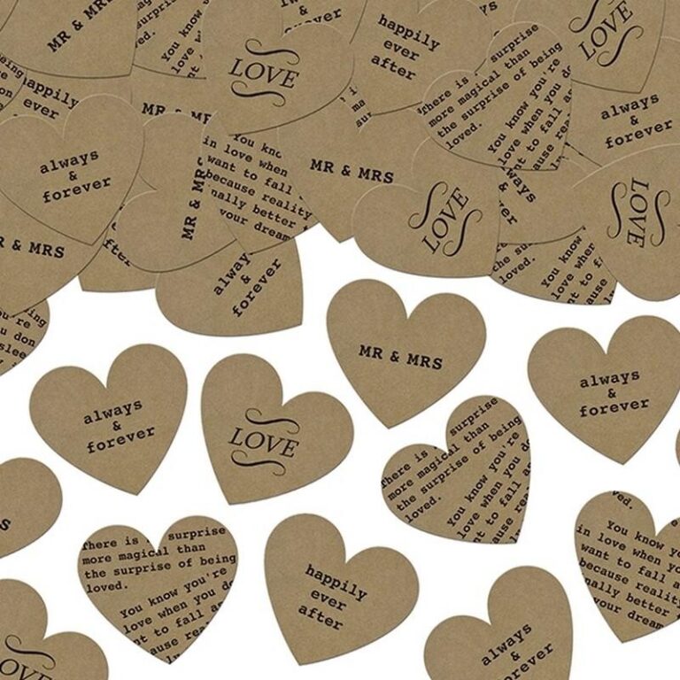 Odkryj, ile stron kryje się w 11 papierowych sercach