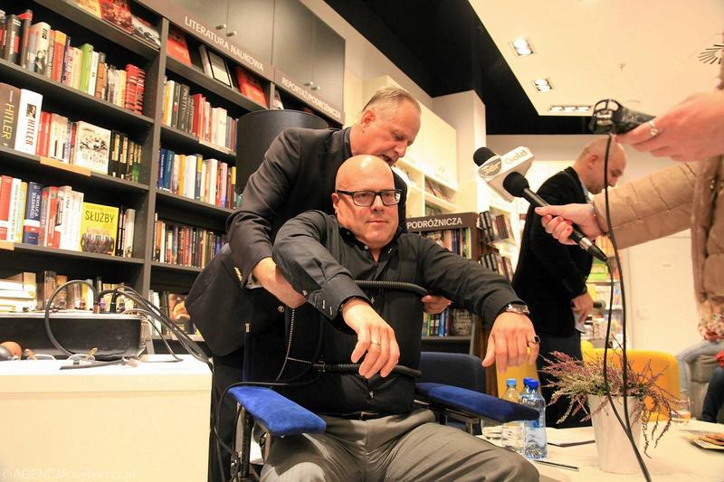 Styl pisania Marka Krajewskiego