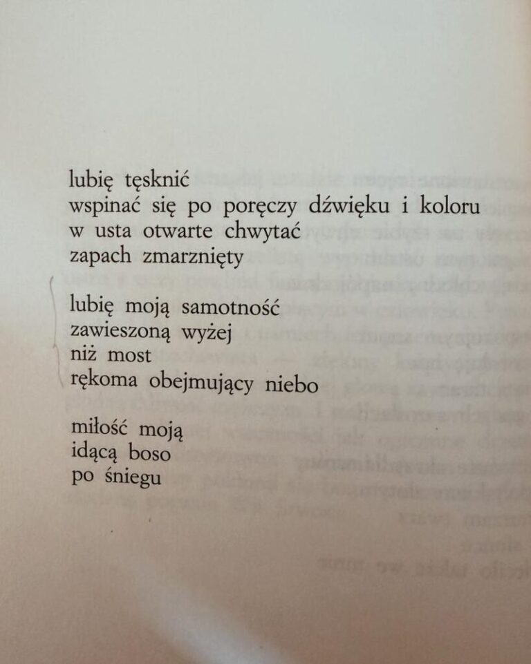 Miłość między wierszami: odkrywanie pożądania i tęsknoty w poezji