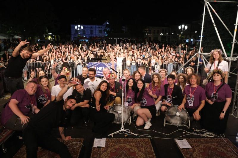 Analiza tekstów happysad