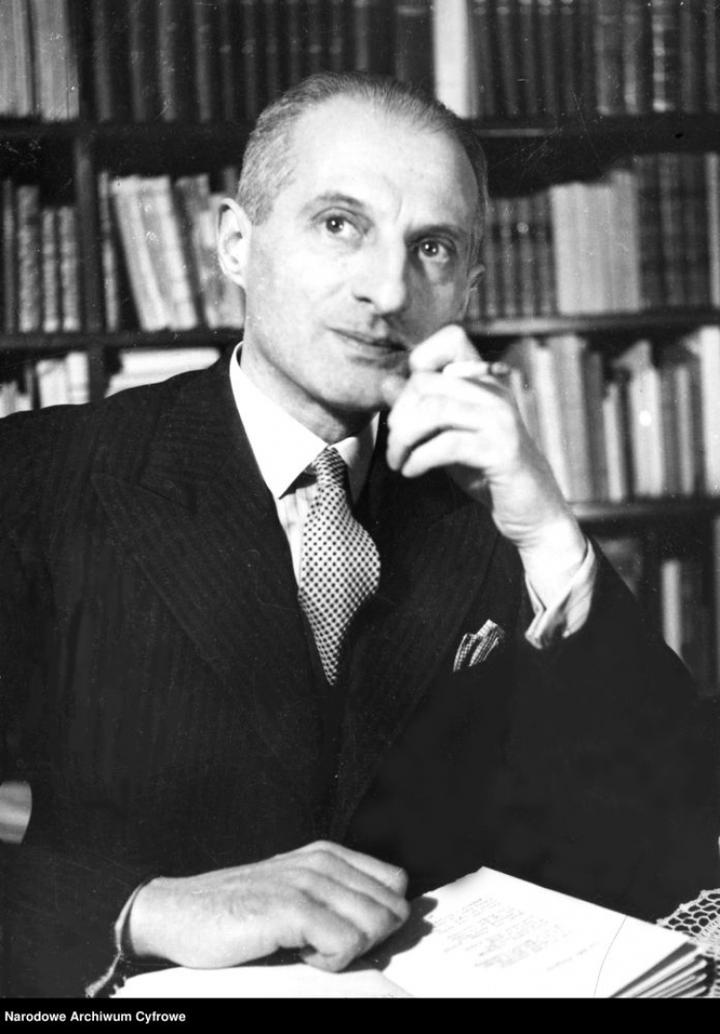 Julian Tuwim analiza poezji