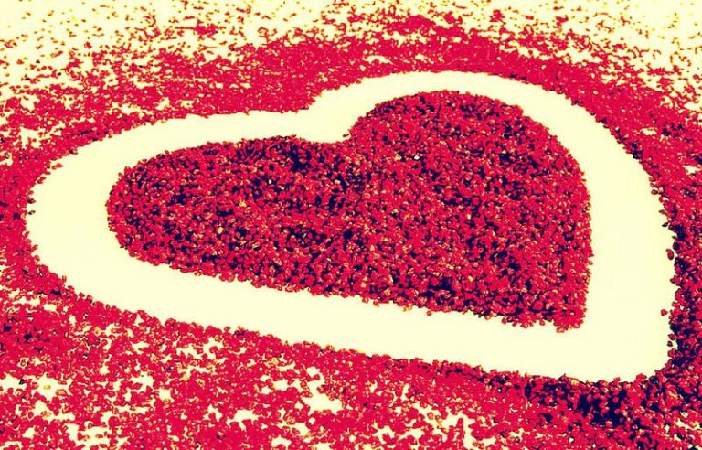 Odkryj piękno bożej miłości: inspirujące cytaty z Pisma Świętego