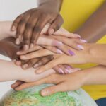 Inspirujące książki o tolerancji, które zmieniają sposób myślenia