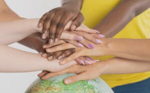 Inspirujące książki o tolerancji, które zmieniają sposób myślenia