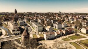 Miasto jako metafora w literaturze – analiza motywów w rozprawce