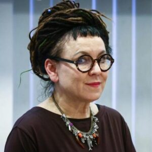 Olga Tokarczuk i jej wiersze - miasto w lustrach refleksji