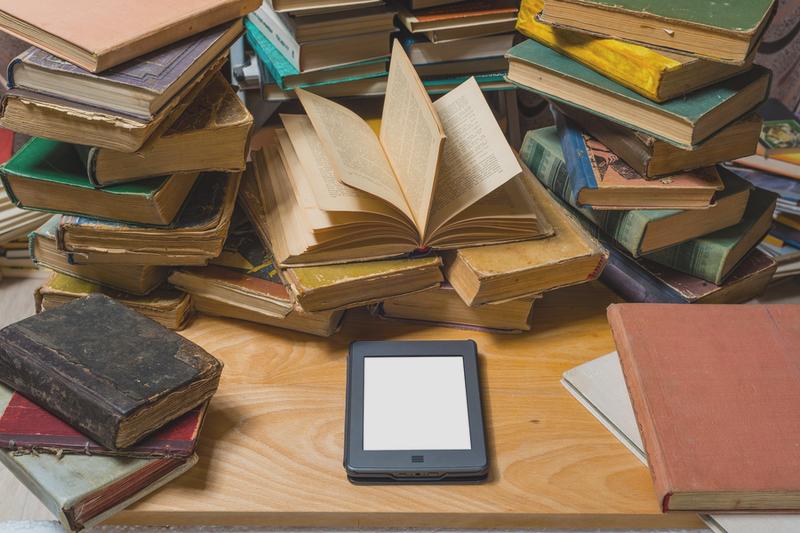 Ebooki i książki tradycyjne
